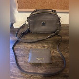 Dooney & Bourke Belvedere Ambler Gray Leather Convertible Bag/ID Card Case Set